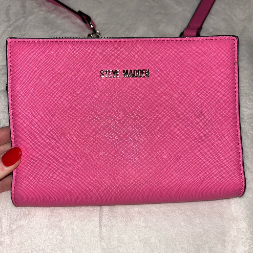 Steve Madden Vibrant Pink Crossbody Bag - Picture 2 of 4